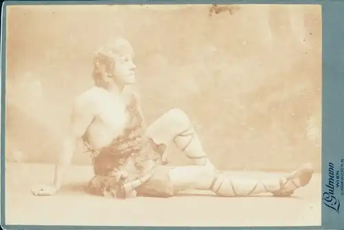 Kabinett Foto Wien 9. Alsergrund Österreich, Schauspieler Schürmann im Kostüm, Portrait