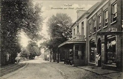 Ak Vorden Gelderland, Dorpstraat mit Hotel Ensink