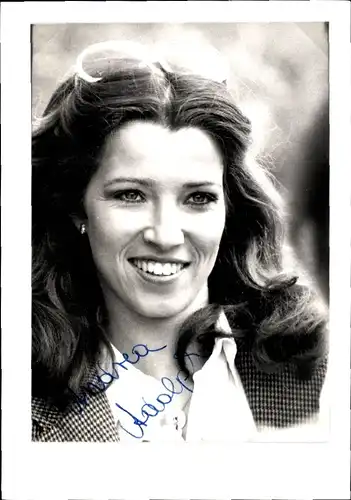 Ak Schauspielerin Andrea Adolph, Portrait, Autogramm