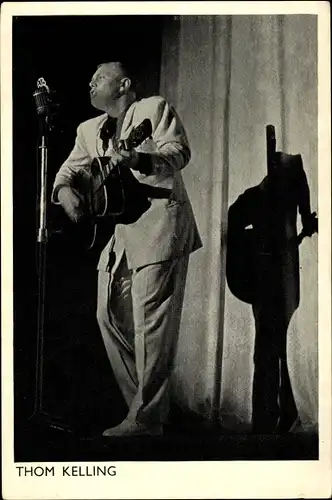 Ak Sänger  und Schauspieler Thom Kelling, Portrait, Gitarre