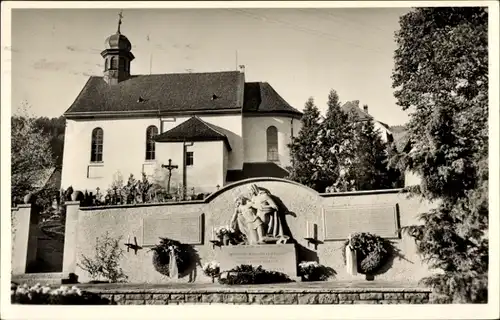 Ak Kappel Freiburg im Breisgau, Kirche mit Kriegerehrenmal