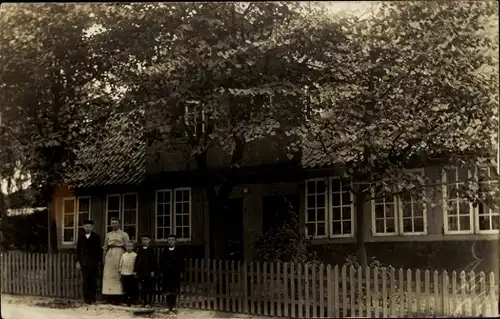 Foto Ak Hamburg Mitte Billstedt, Wohnhaus Steinbeker Hauptstraße Nr. 66, später Nr. 118, Anwohner