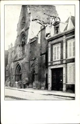 Ak Westlicher Kriegsschauplatz, zerstörte Kirche