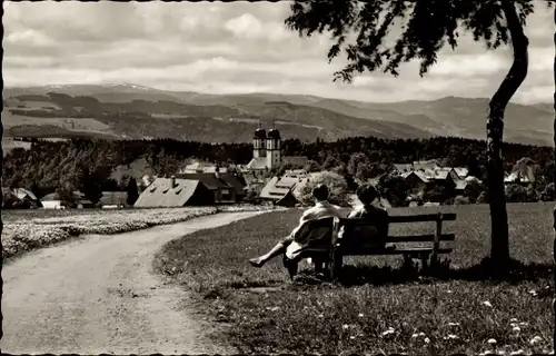 Ak Sankt Märgen im Schwarzwald, Straßenpartie, Feldberg