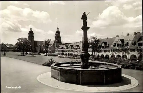 Ak Freudenstadt im Schwarzwald, Marktplatz, Brunnen