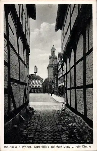 Ak Rinteln an der Weser, Durchblick auf Marktplatz und luth. Kirche