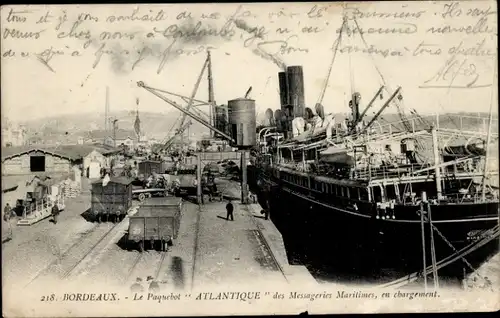 Ak Bordeaux Gironde, Le Paquebot Atlantique des Messageries Maritimes, en chargement