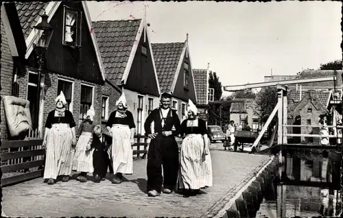Ak Volendam Nordholland Niederlande, Volendamer Tracht