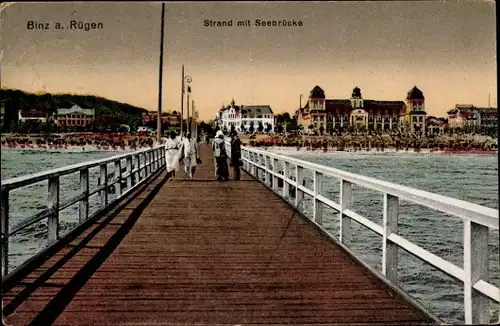 Ak Seebad Binz auf Rügen, Steg, Promenade, Strand