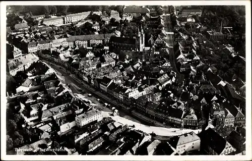 Ak Bayreuth in Oberfranken, Fliegeraufnahme, Blick auf Stadt und Kirche