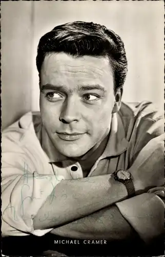Ak Schauspieler Michael Cramer, Portrait, Autogramm,  im Hemd, Uhr