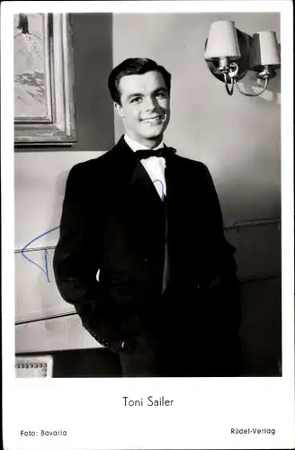 Ak Skirennläufer und Schauspieler Toni Sailer, Portrait, Autogramm