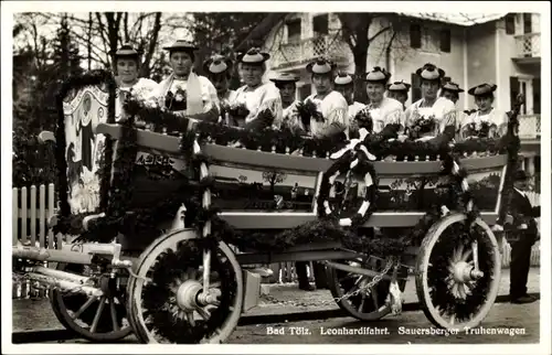 Ak Bad Tölz in Oberbayern, Leonhardifahrt, Sauersberger Truhenwagen