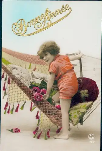 Ak Glückwunsch Neujahr, Kind-Portrait, Hängematte, Blumen