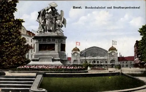 Ak Basel Bâle Stadt Schweiz, Bundesbahnhof und Straßburger Denkmal