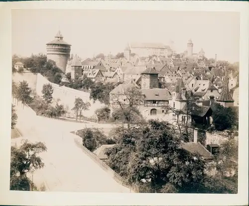 Foto Nürnberg in Mittelfranken Bayern, Stadtansicht, Burg, Stadtmauer