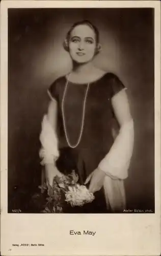 Ak Schauspielerin Eva May, Portrait