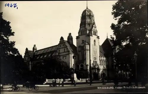 Ak Magdeburg an der Elbe, Kaiser-Friedrich-Museum