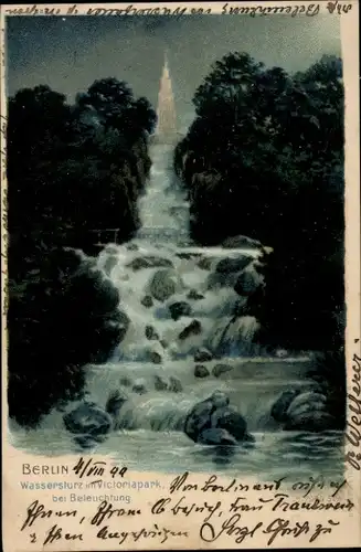 Ak Berlin Kreuzberg, Wassersturz im Viktoriapark bei Beleuchtung