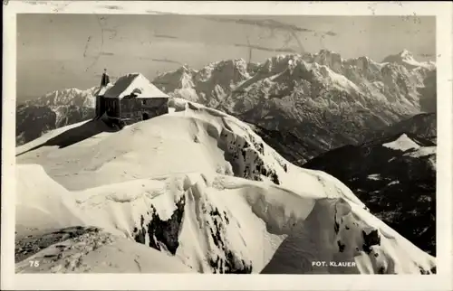 Ak Bad Bleiberg in Kärnten, Gipfellandschaft in den Alpen, Dobratschgipfel mit Hütte