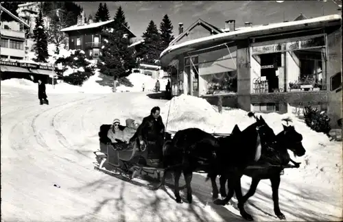 Ak Leysin Kanton Waadt, Ortspartie, Winter, Pferdeschlitten