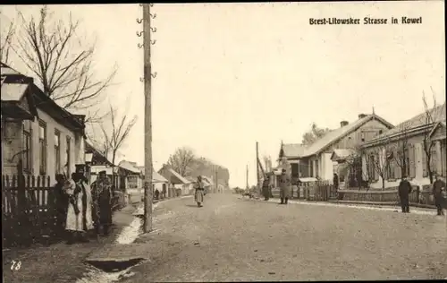 Ak Kowel, Blick in die Brest Litowsker Straße, Soldaten