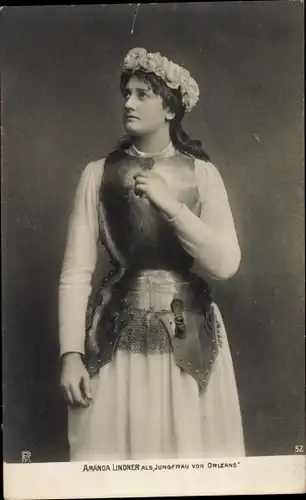 Ak Schauspielerin Amanda Lindner, Portrait als Jungfrau von Orleans