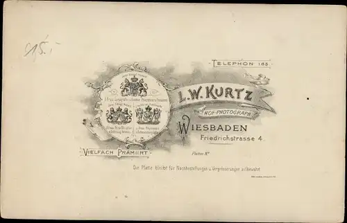 Foto Mann mit Zylinder und Monokel, Standportrait