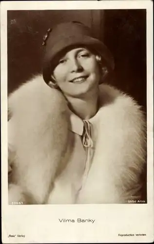 Ak Schauspielerin Vilma Banky, Portrait, Hut, Pelz