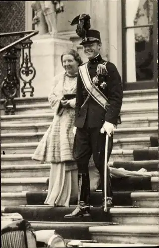 Foto Ak Königin Juliana der Niederlande, Prinz Bernhard