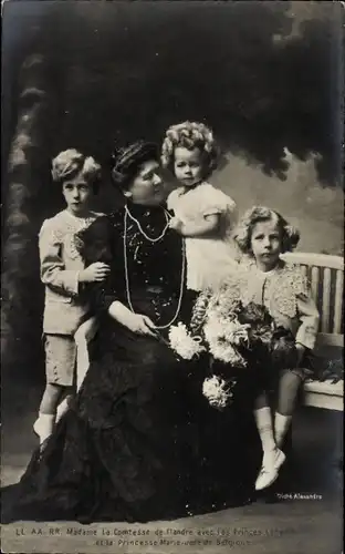 Ak Madame La Comtesse, Flandre, Princes Léopold et Charles, Princesse Marie José