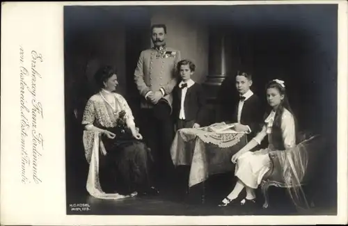 Ak Franz Ferdinand mit seiner Familie, Gruppenportrait, BKWI