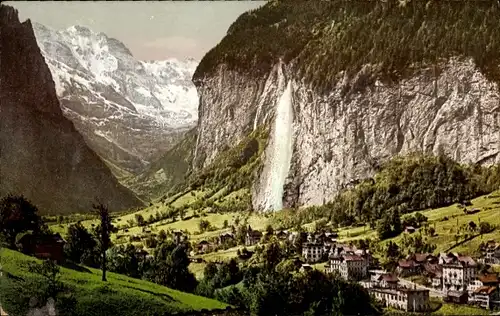 Ak Lauterbrunnen Kanton Bern, Teilansicht vom Ort mit Staubbach