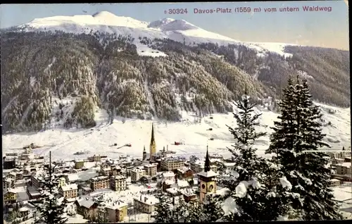 Ak Davos Kanton Graubünden, Davos Platz vom untern Waldweg, Winter
