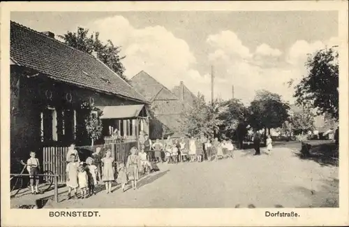 Ak Bornstedt in Sachsen Anhalt, Dorfstraße, Kinder