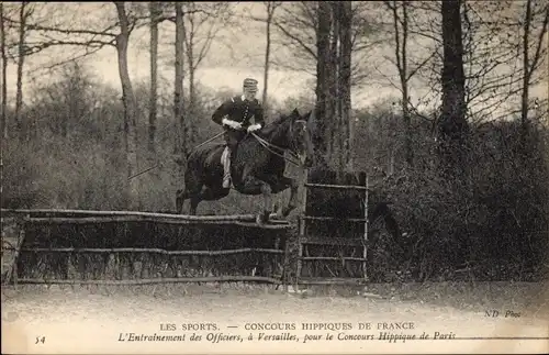 Ak Versailles Yvelines, Französische Pferdeshows, Offiziersausbildung