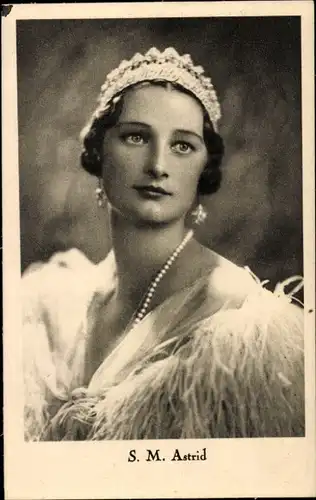 Ak Astrid von Schweden, Königin von Belgien, Portrait