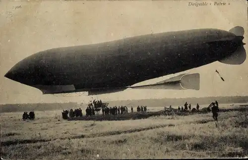 Ak Dirigeable Patrie, gebaut von Lebaudy