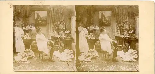 Stereo Foto Frau in Unterwäsche beim Ankleiden