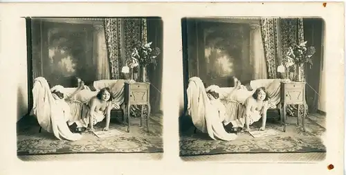 Stereo Foto Frau im Bett, Portrait, Busen