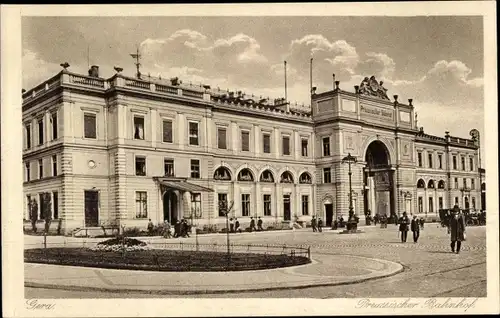 Ak Gera in Thüringen, Preußischer Bahnhof, Vorplatz