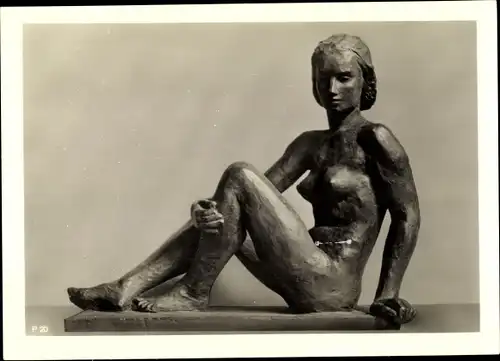 Ak Plastik von Adolf Abel, Sitzende Frau