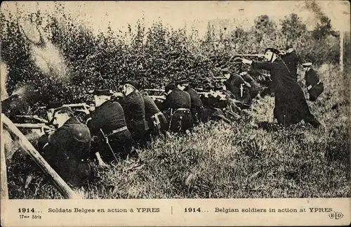 Ak Ypern, Belgische Soldaten in Uniformen, Feuerstellung, I. WK