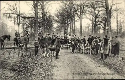 Ak Jagd im Wald von Rambouillet, Jagdgesellschaft, Hundemeute