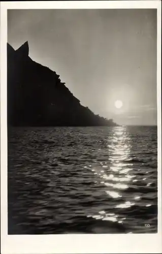 Ak Nordkap Norwegen, Midnatsol, Mitternachtssonne über dem Meer