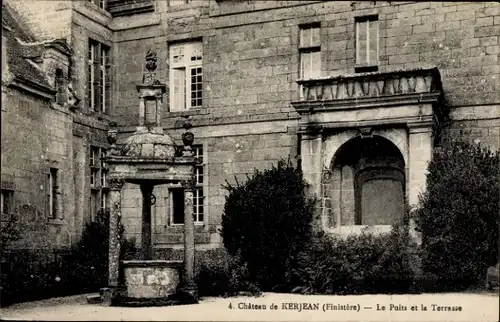 Ak Saint Vougay Finistère, Château de Kerjean, Brunnen und die Terrasse