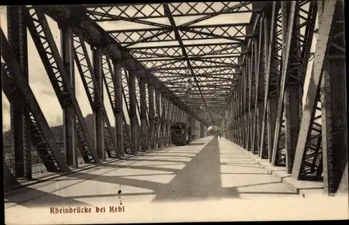 Ak Kehl Rhein, Blick in die Rheinbrücke, Eisenbahnbrücke, Straßenbahn