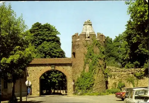 Ak Beeskow in der Mark, Stadtmauer mit Pulverturm