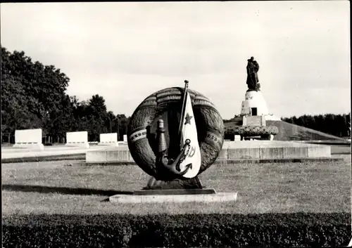 Ak Berlin Treptow, sowjetisches Ehrenmal