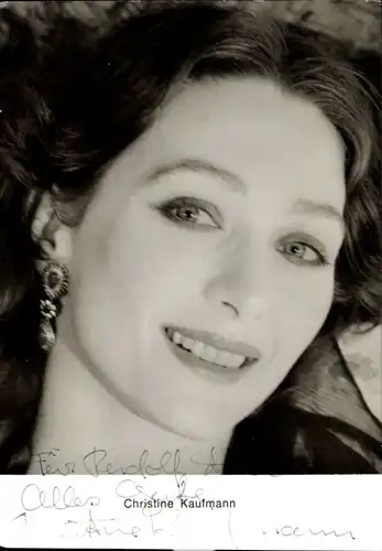 Ak Schauspielerin Christine Kaufmann, Portrait, Autogramm